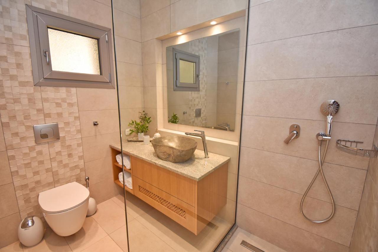 Summerwine Luxury Sea View Private Pool Villa *